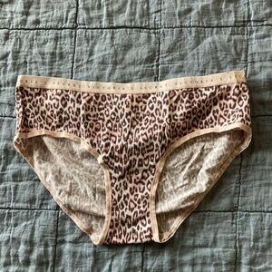 NWT Victoria's Secret Animal Print Hiphugger